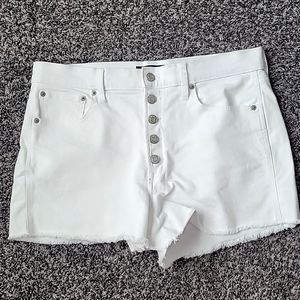 GAP 3 1/2 inseam shorts
